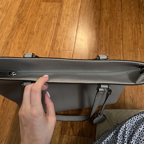 Great EUC Michael Kors purse - Picture 6 of 10